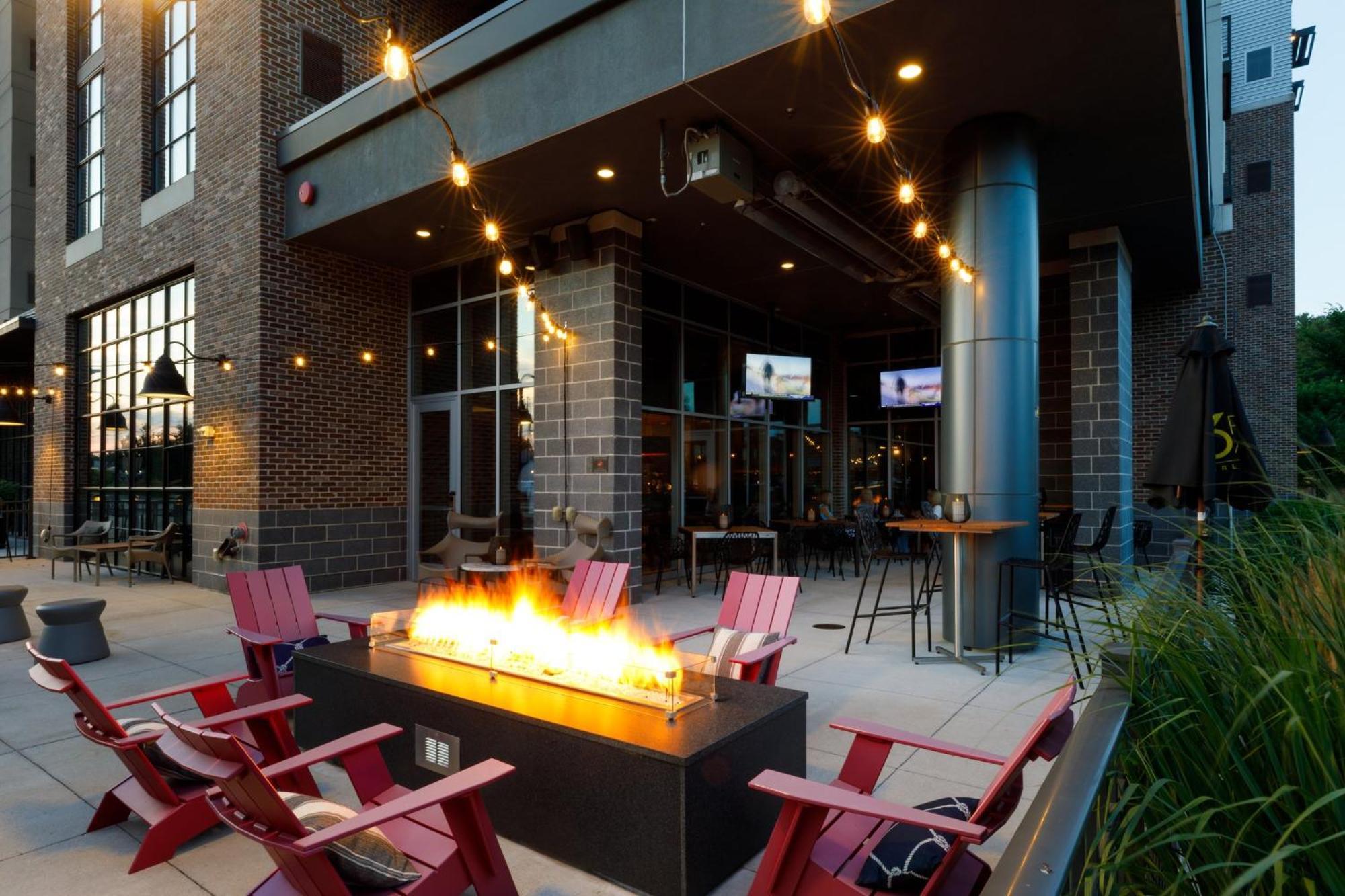 Archer Hotel Boston/Burlington Exterior foto